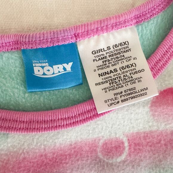 Disney Finding Dory Pajamas TOP Only 6/ 6x S- Fleece PJ‎ Top. Nemo. - Picture 2 of 5